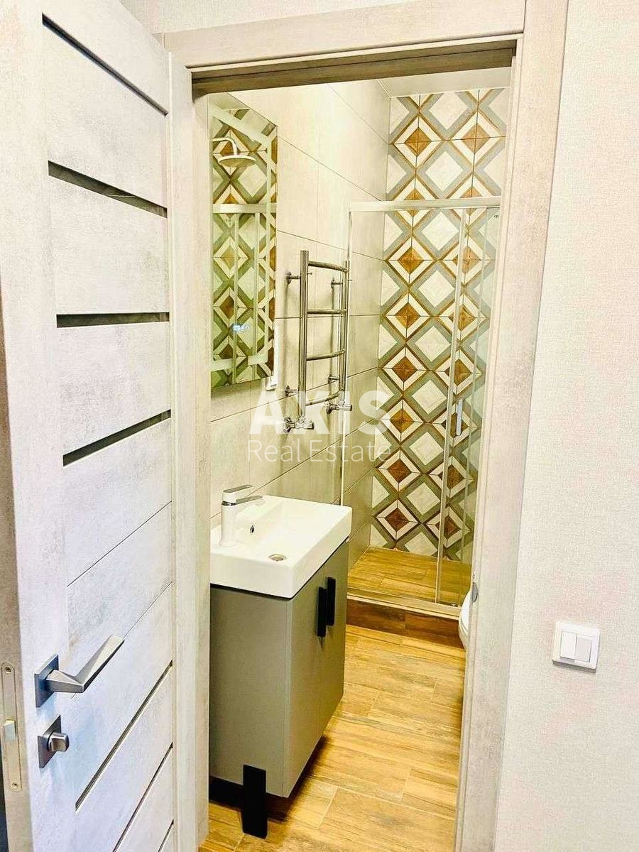 1k apartment vul. Rodyny Kristeriv 204