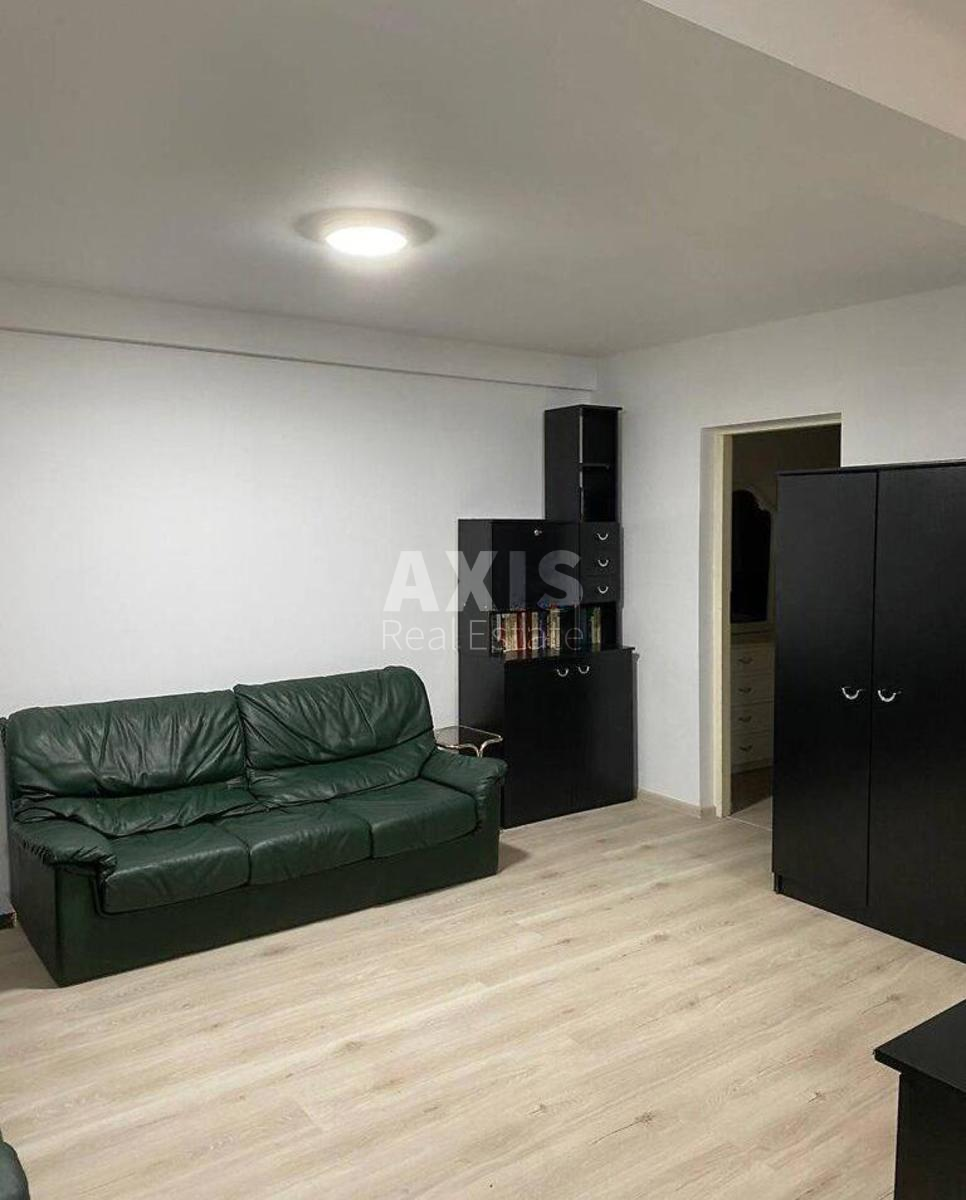 2k apartment vul. Svitlyc'kogo 250