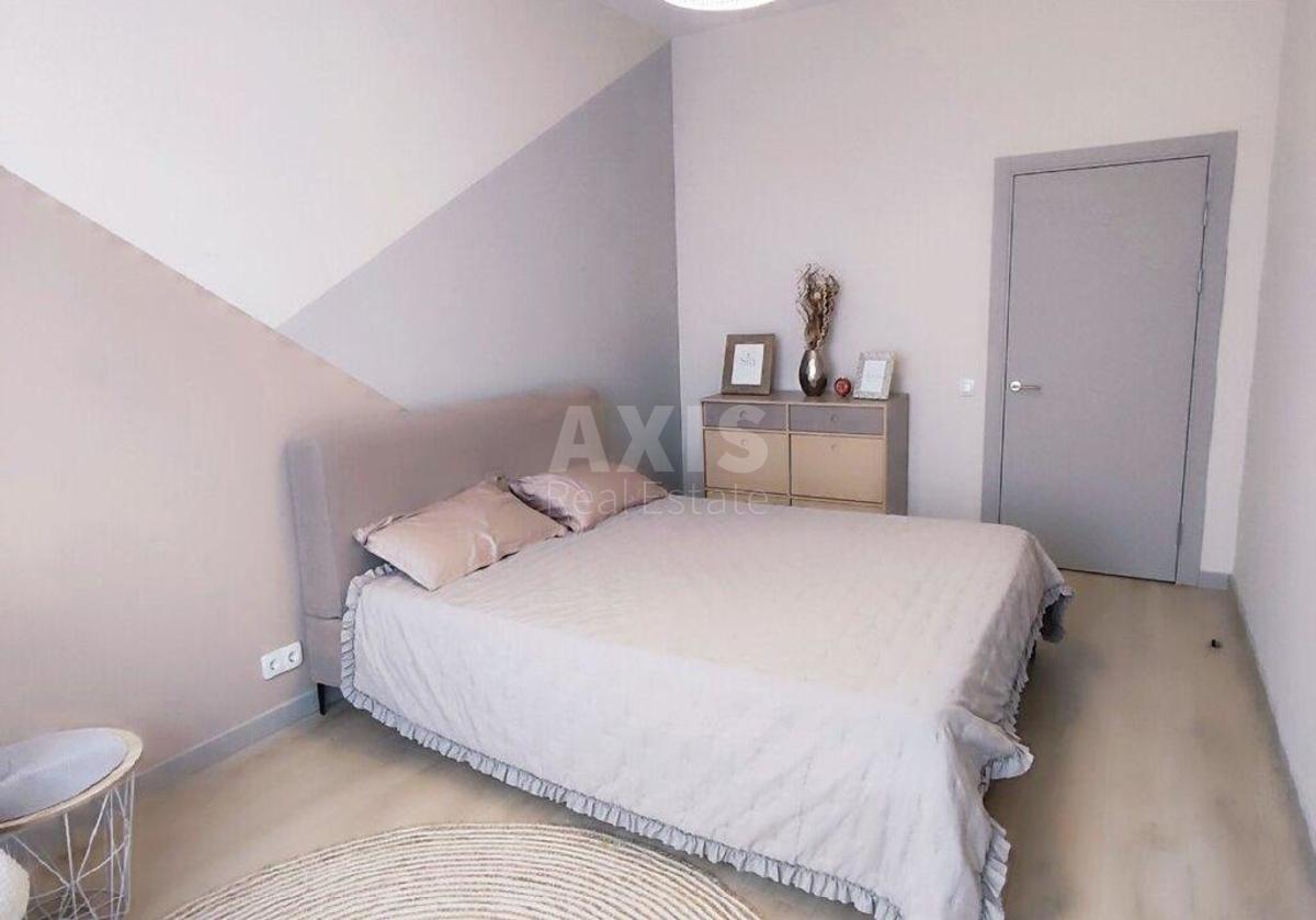 1k apartment vul. Bogatyrs'ka 321