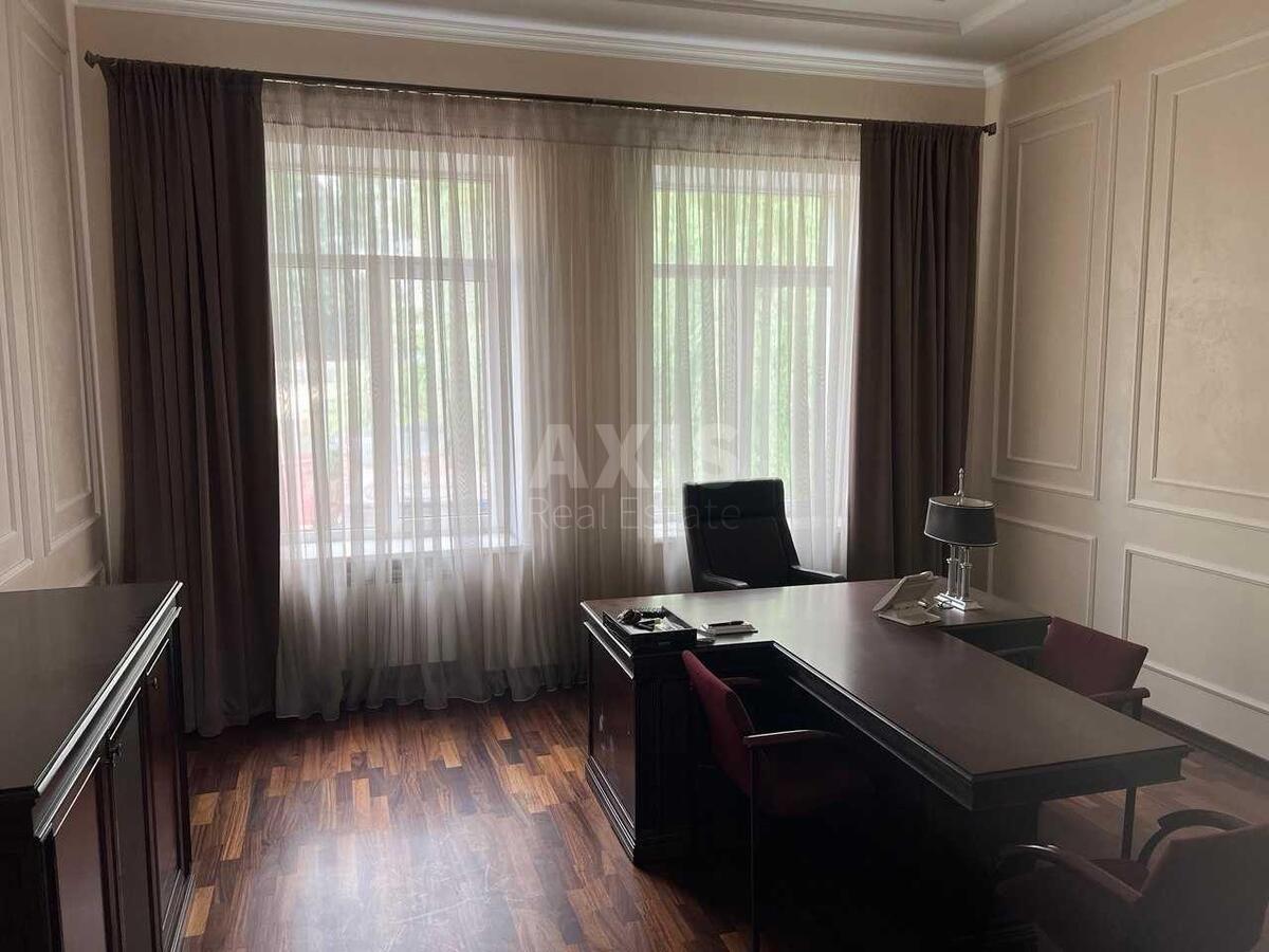 Office vul. Malevycha Kazymyra 31, 182m2585135