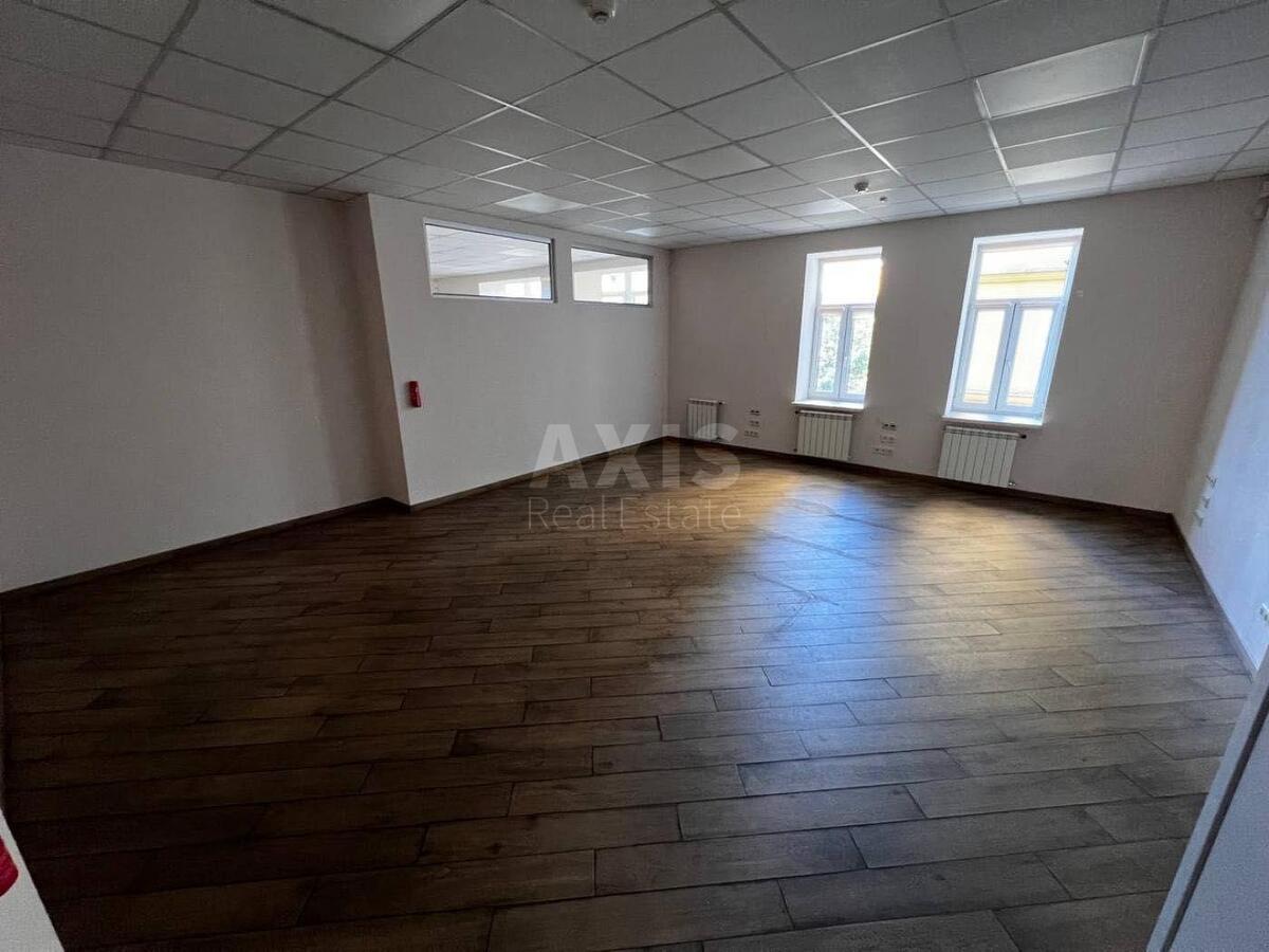 Office vul. Borychiv Tik 30, 350m27