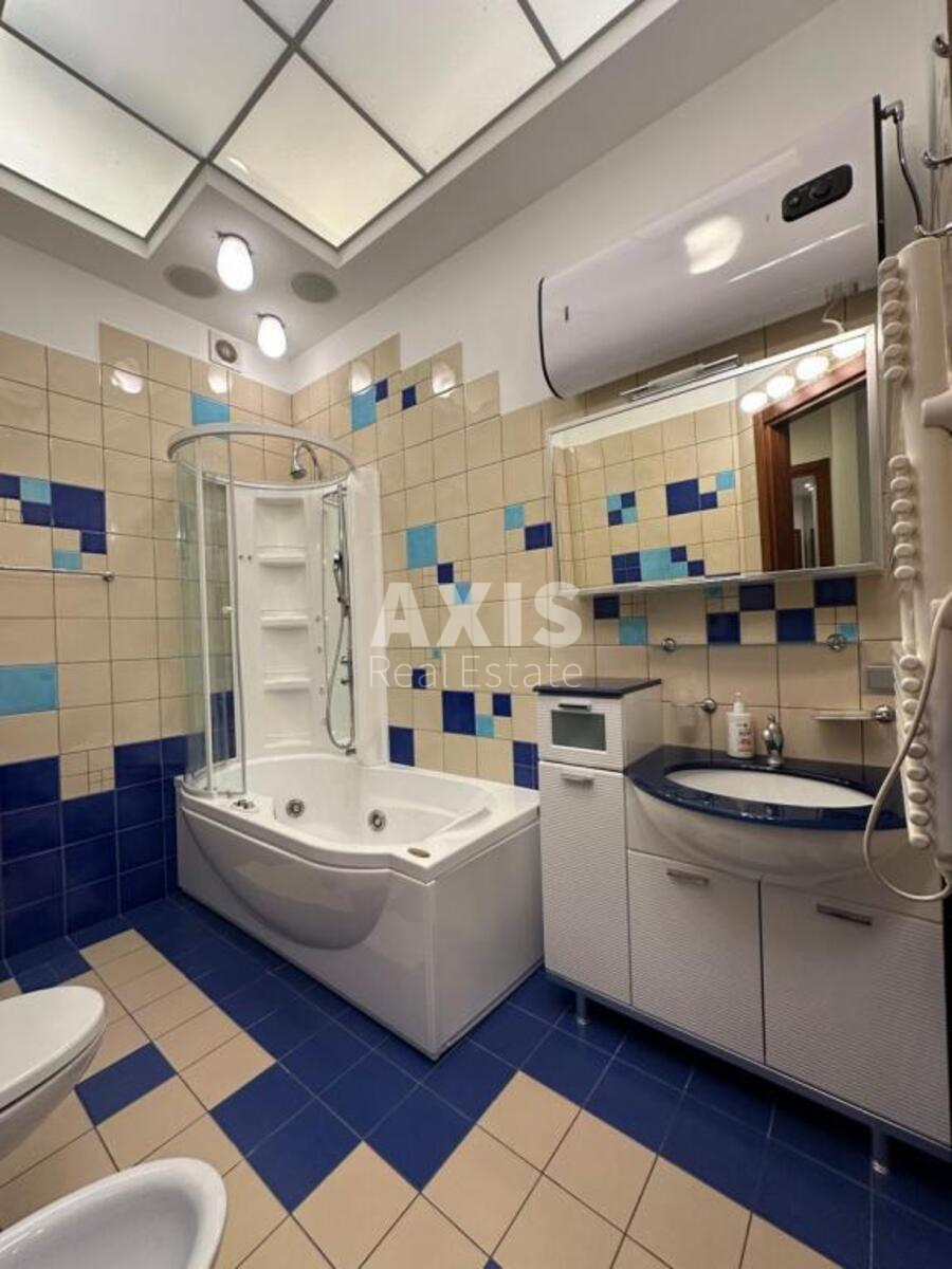 3k apartment vul. Shovkovychna 228