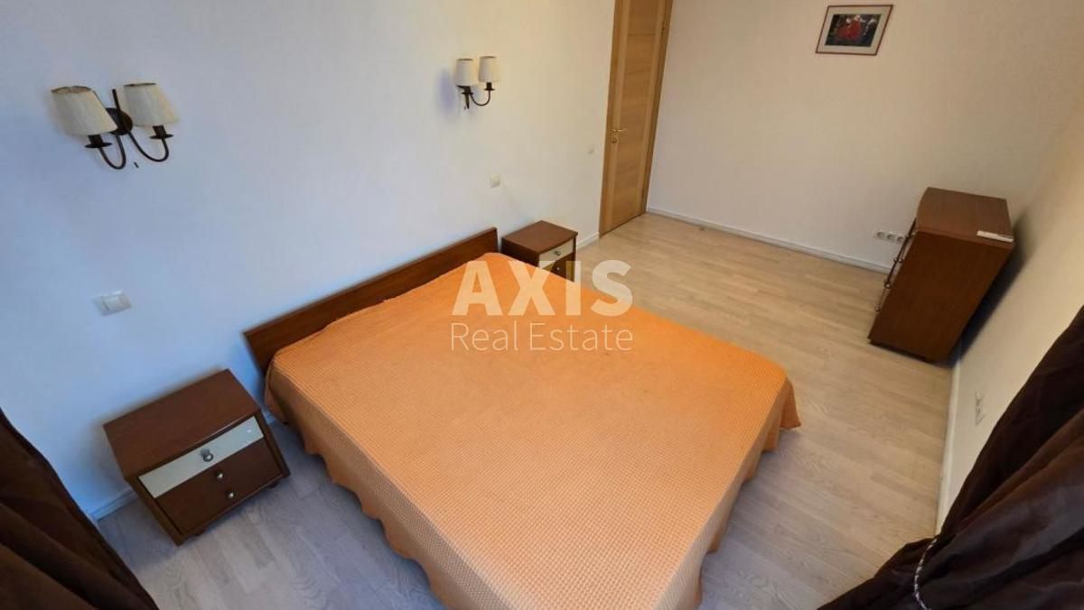 3k apartment vul. Dan'kevycha Kostjantyna 163