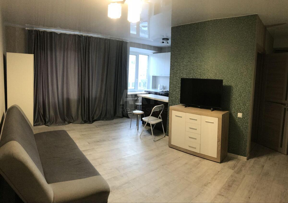 2k apartment vul. Zhyljans'ka 2