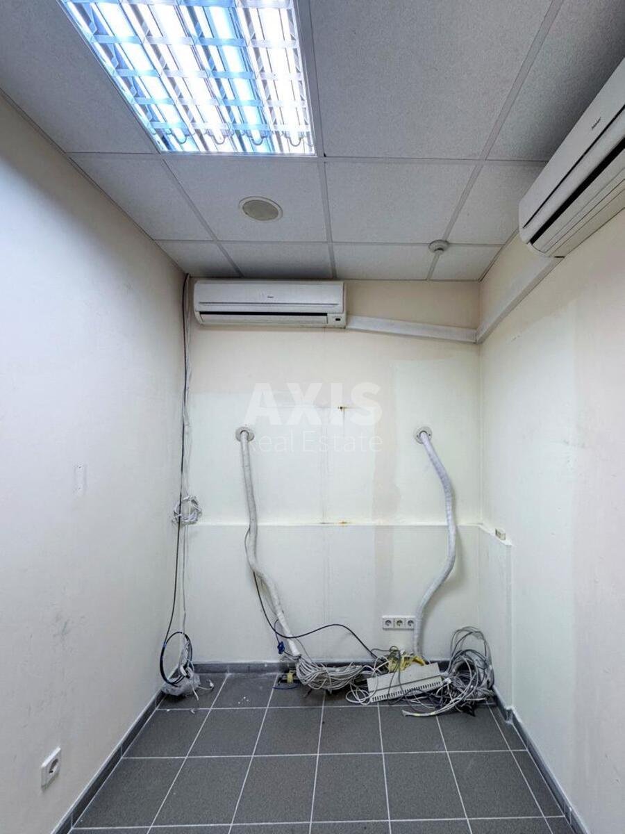 Office vul. Geroi'v Kosmosu 4, 370m2596481