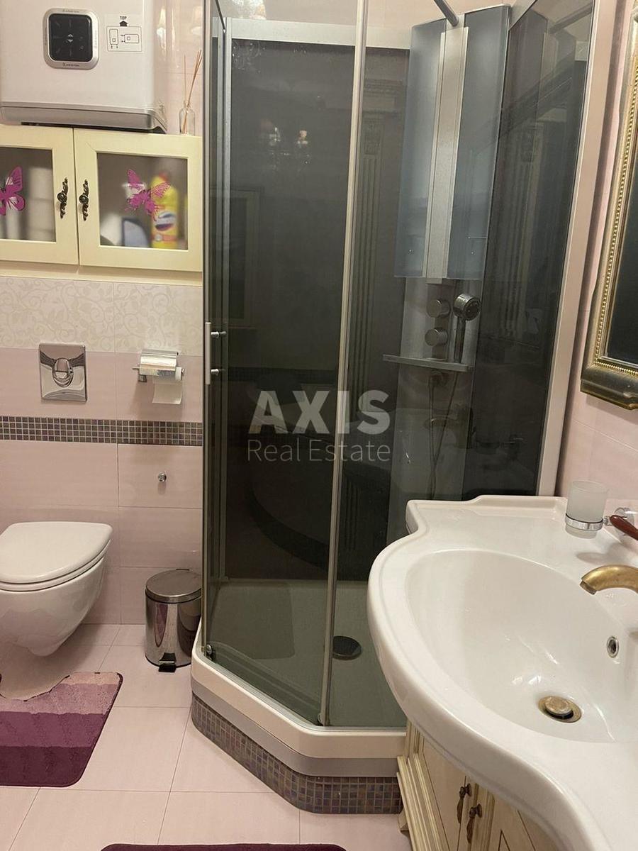 3k apartment vul. Staronavodnyc'ka 6Б8