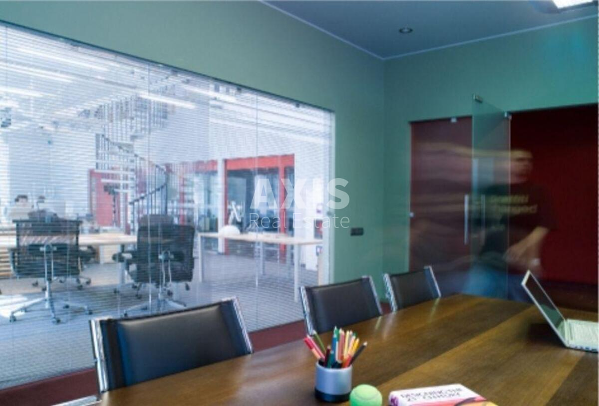 Office vul. Nyzhn'ojurkivs'ka 45А, 2300m2597537