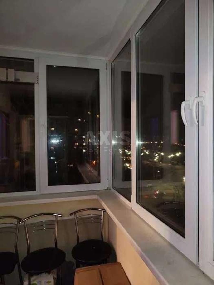 3k apartment vul. Akademika Jefremova 174