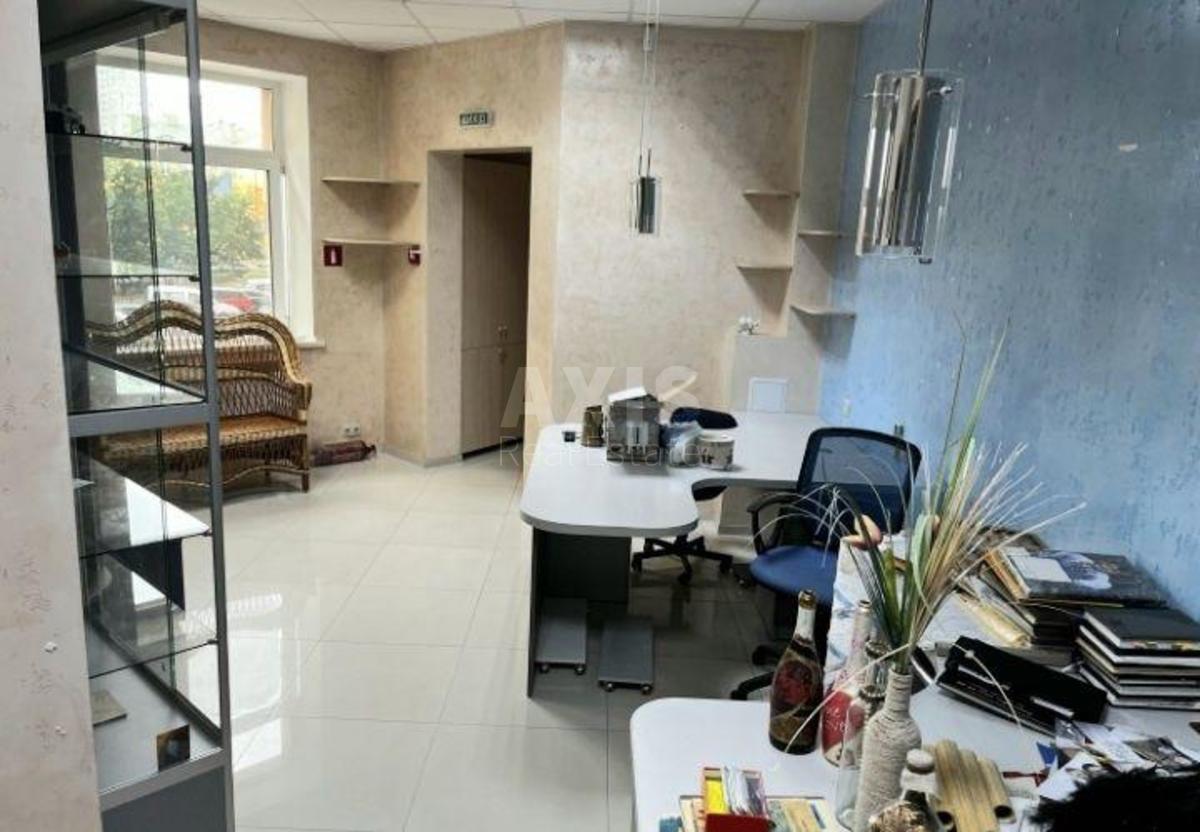 Office nab. Dniprovs'ka 22В, 115m2