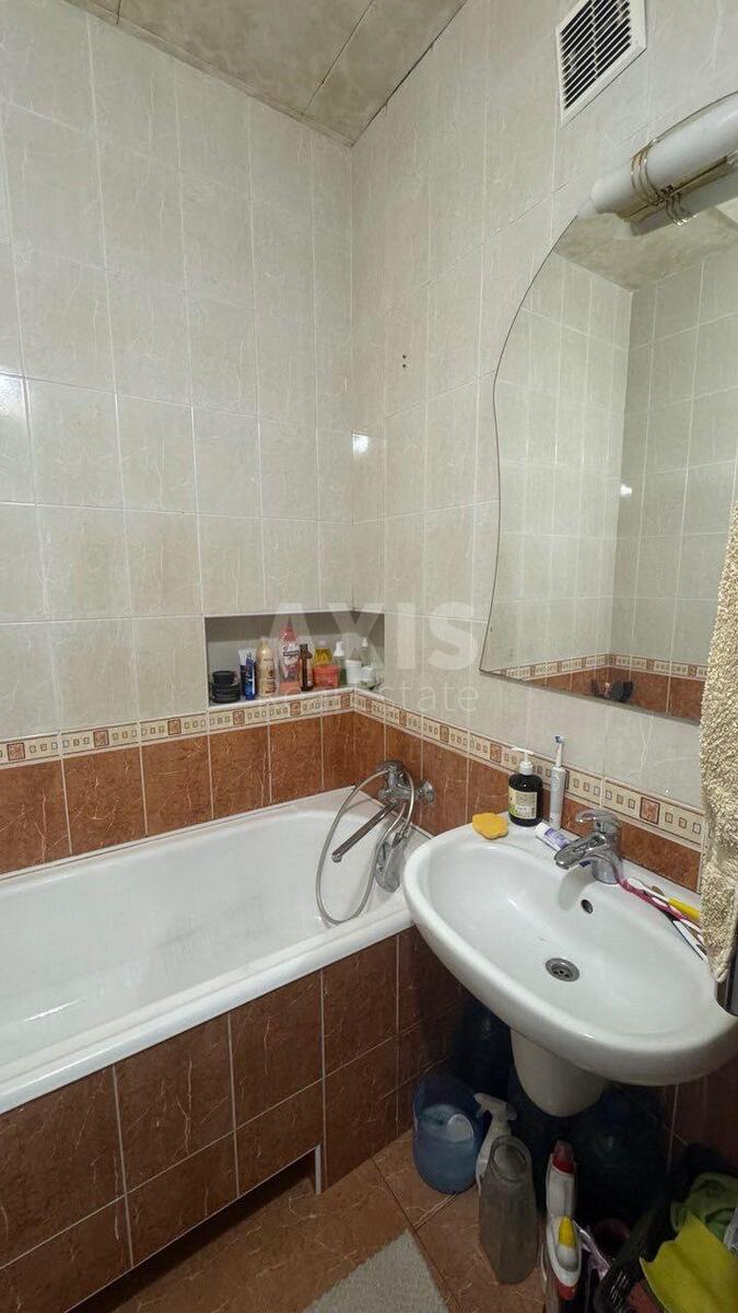3k apartment vul. Malyshka Andrija 36018010