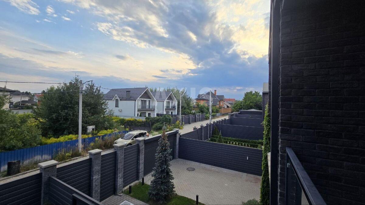 House vul. Berezova, 300m2, Kyiv city6135711
