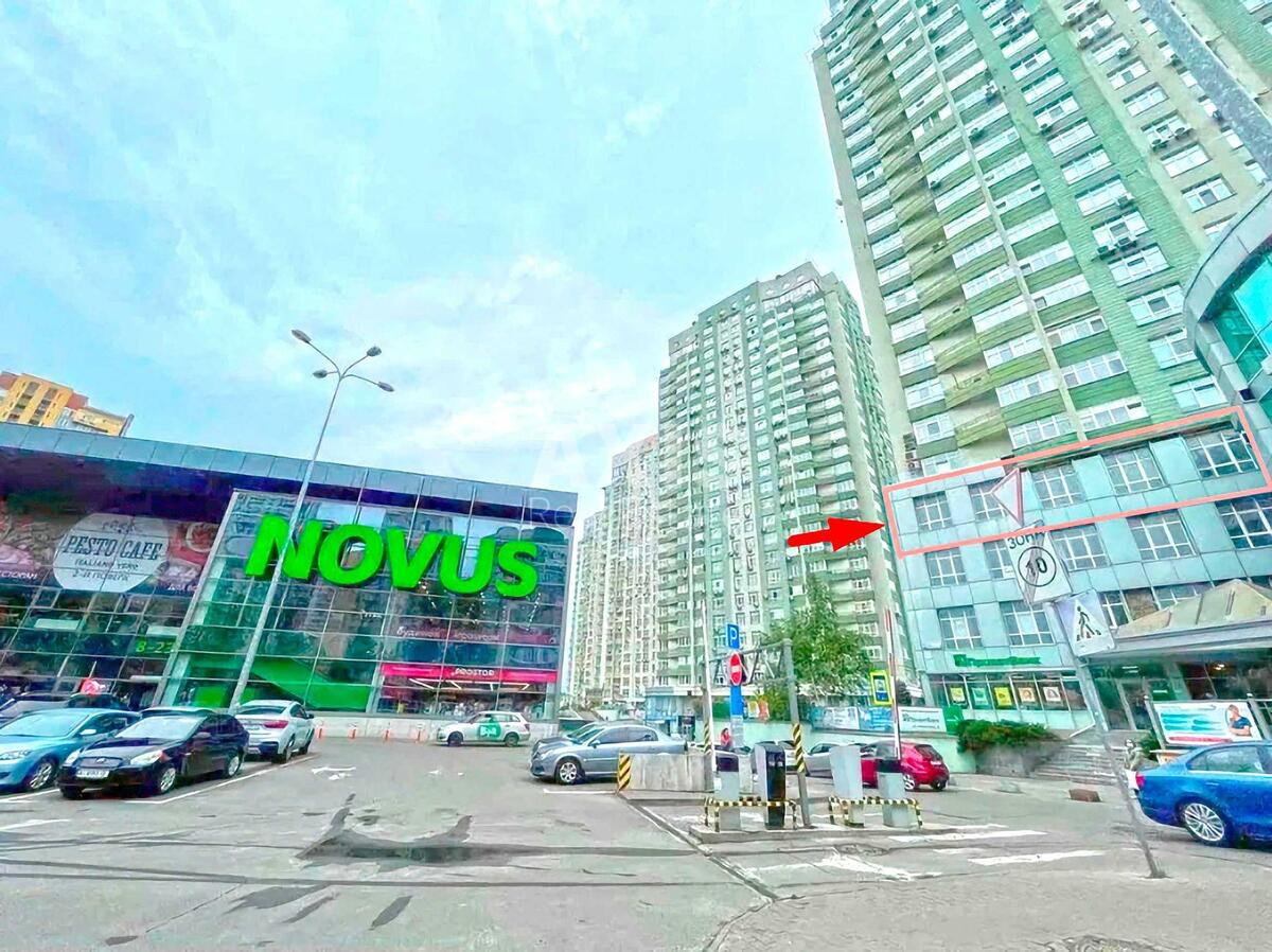 Об'єкт торгівлі вул. Рея Бредбері 12/12, 68м2