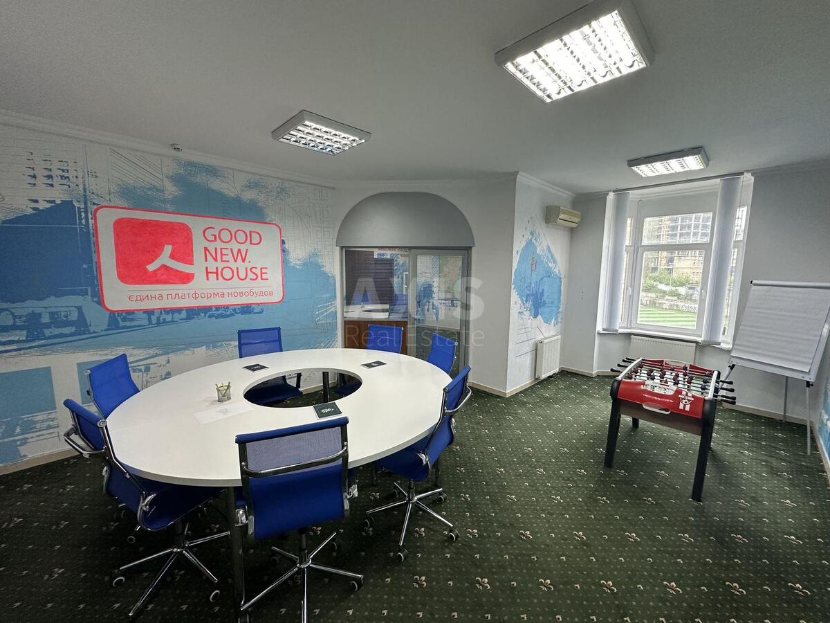 Office uzv. Klovs'kyj 5, 118m2