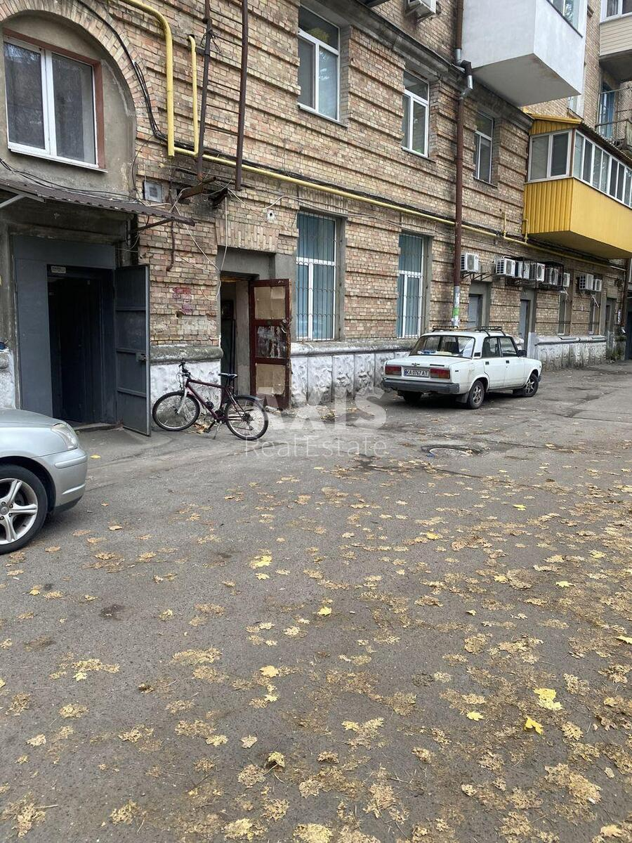 Trade object pr-t Povitryanykh Syl 34, 420m260858