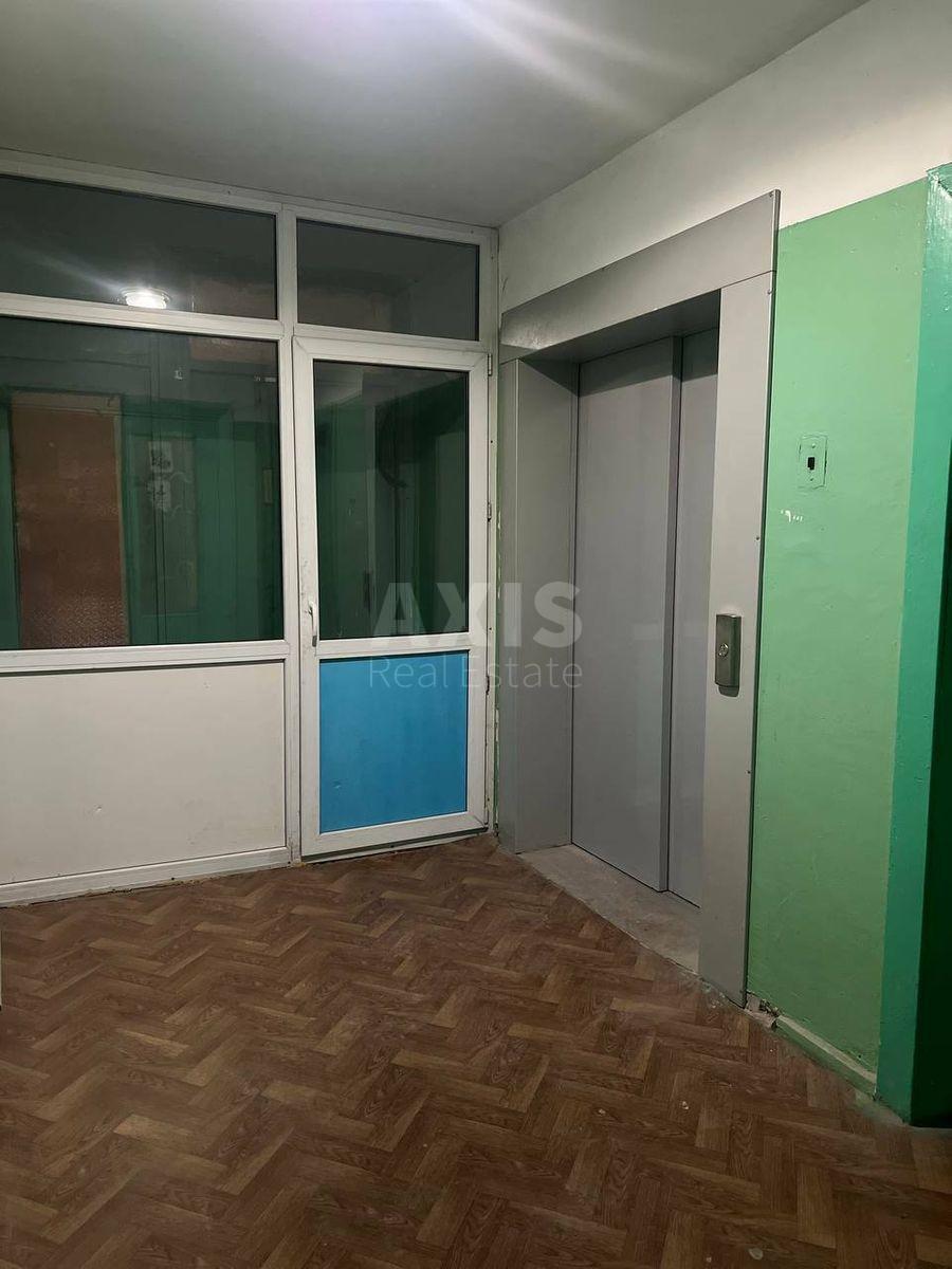 1k apartment vul. Jakubovs'kogo Marshala 313