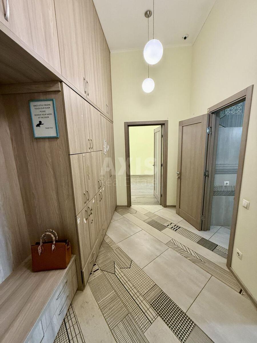 Офис ул. Гончара Олеся 28Б, 87м20