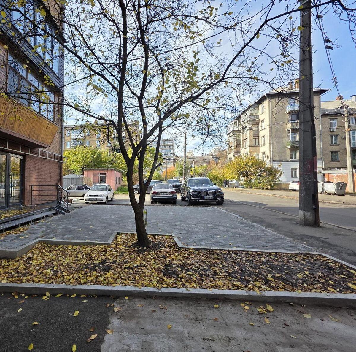 Trade object vul. Mukachivs'ka 4/7, 29m2625010