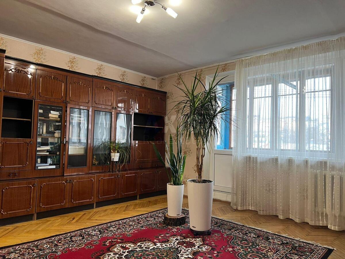 2k apartment vul. Zhyljans'ka 724
