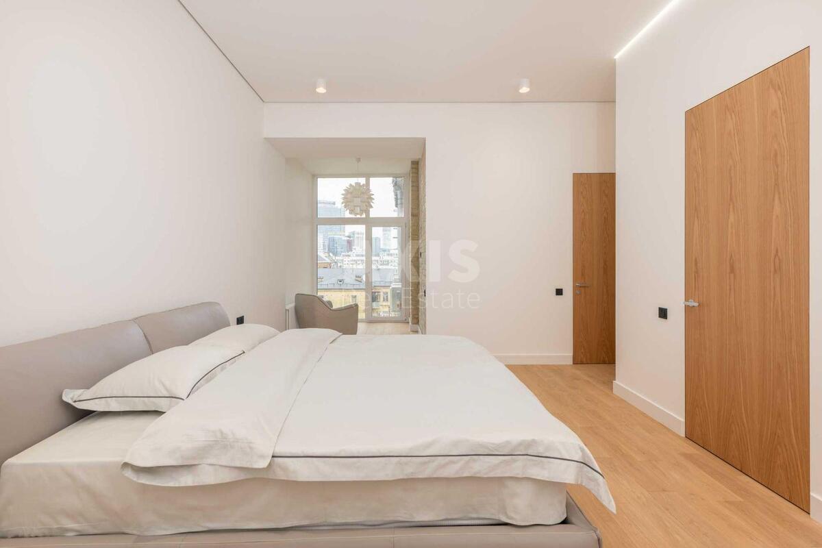 4k apartment vul. Antonovycha 17573264