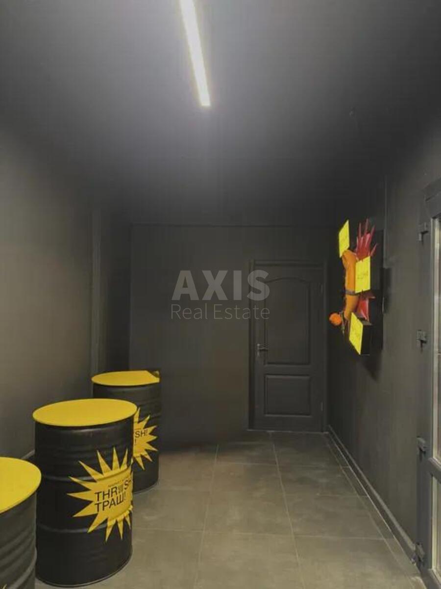 Объект торговли ул. Стуса Василия 22, 320м2617171