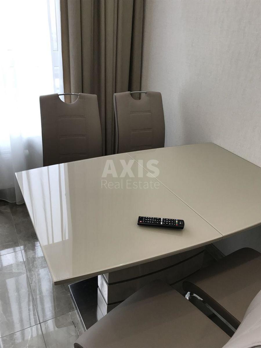 1k apartment vul. Myhajla Maksymovycha 241