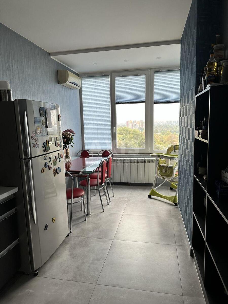 3k apartment pr-t Nauky 690