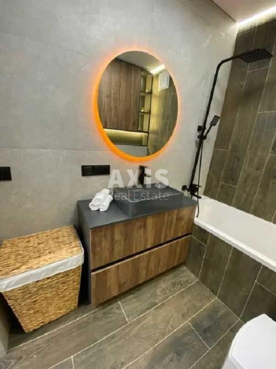 2k apartment nab. Dniprovs'ka 187