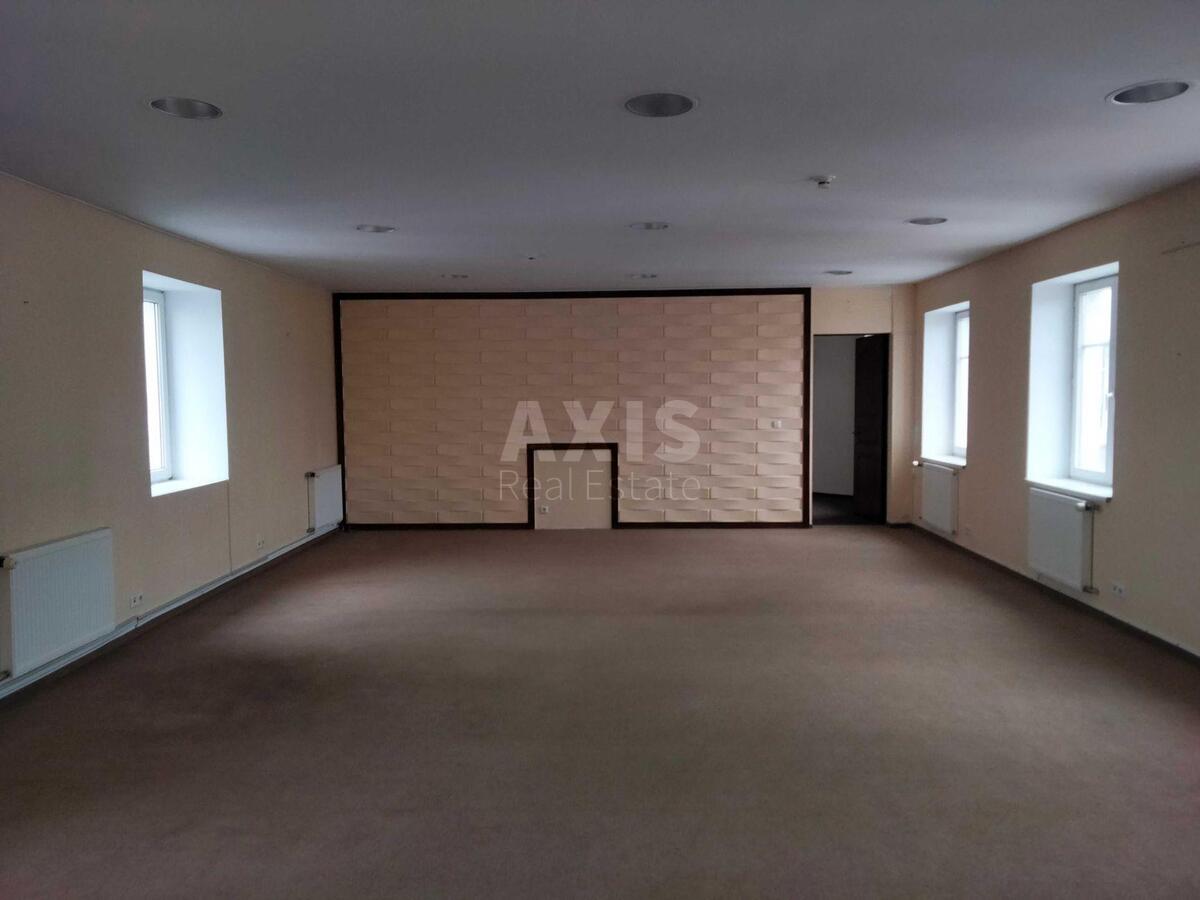Office vul. Kutuzova 12, 500m2