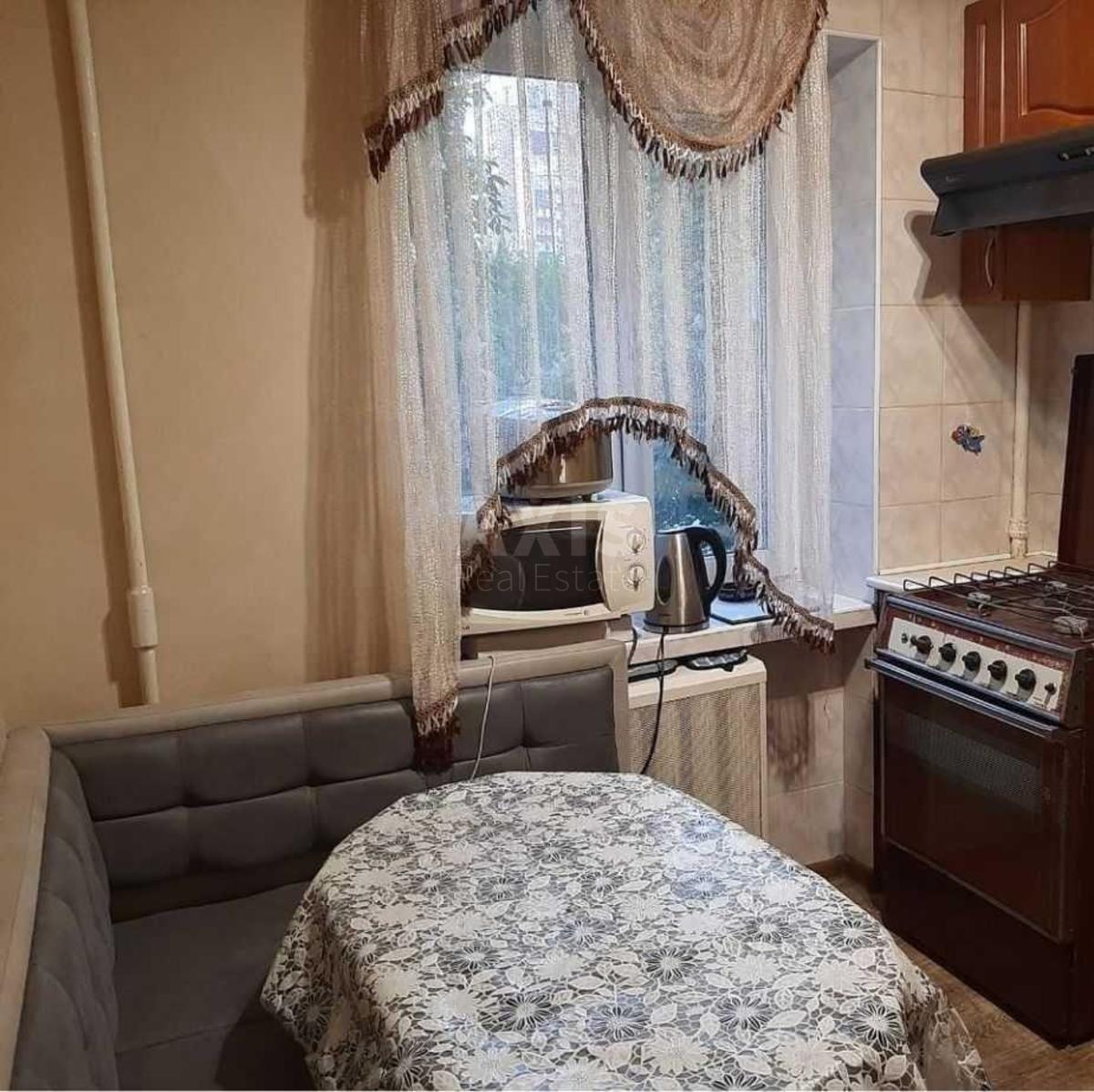 3k apartment vul. Kravchenka Mykoly 17
