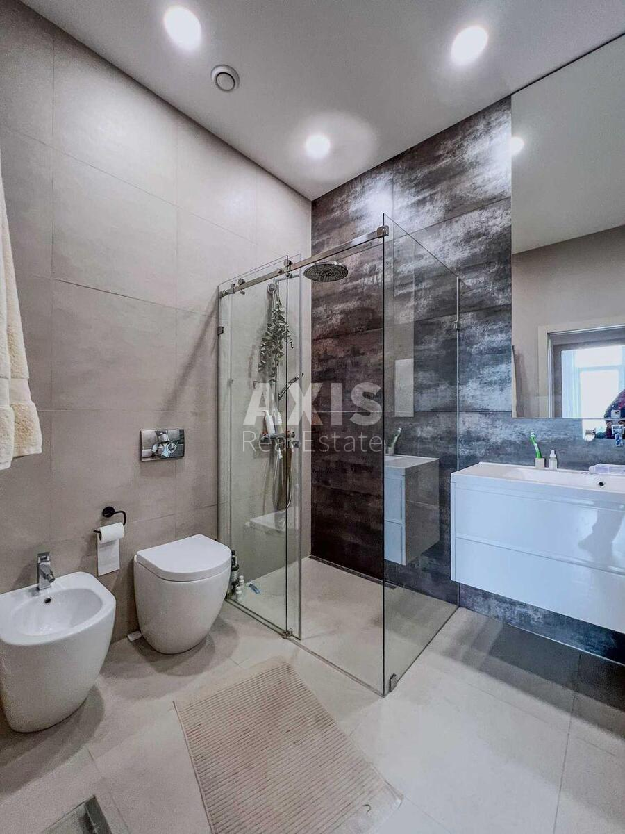 4k apartment vul. Mazepy Ivana 166