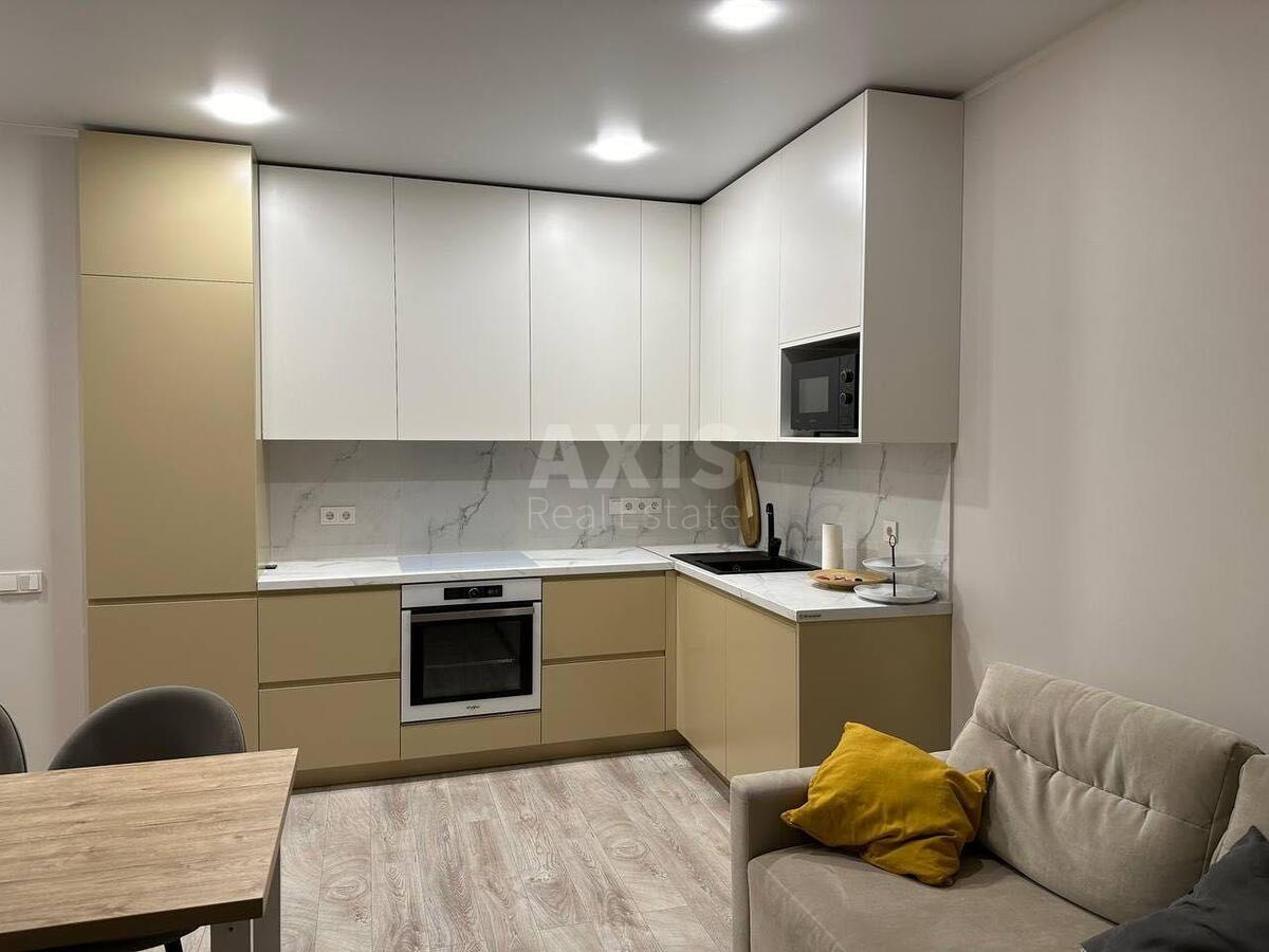 3k apartment vul. Oleny Pchilky 3