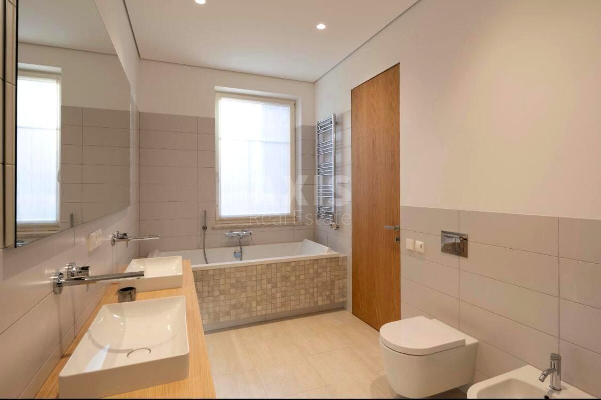 4k apartment vul. Skoropads'kogo Pavla 35/396379213