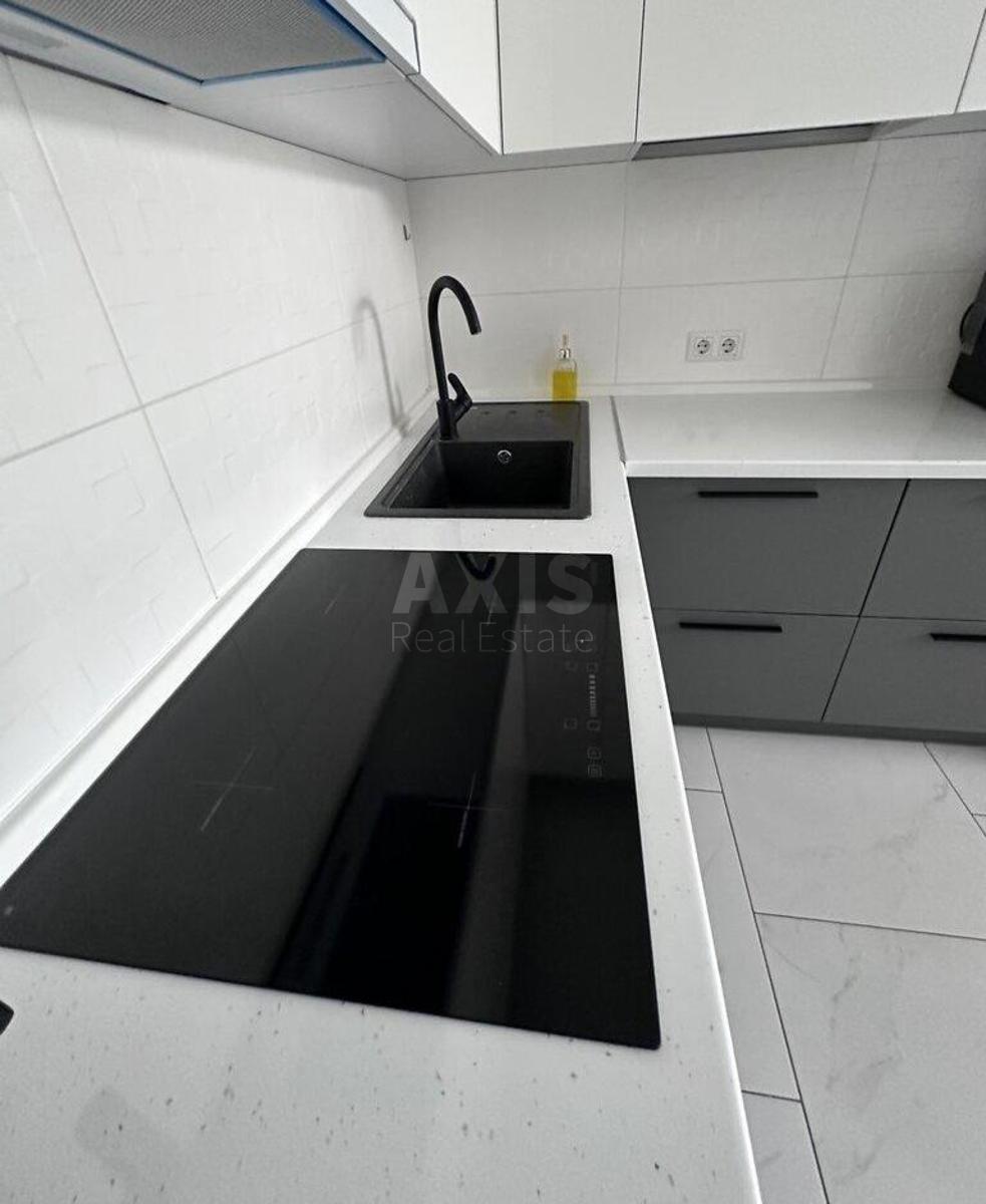 1k apartment vul. Zaliznychna 323
