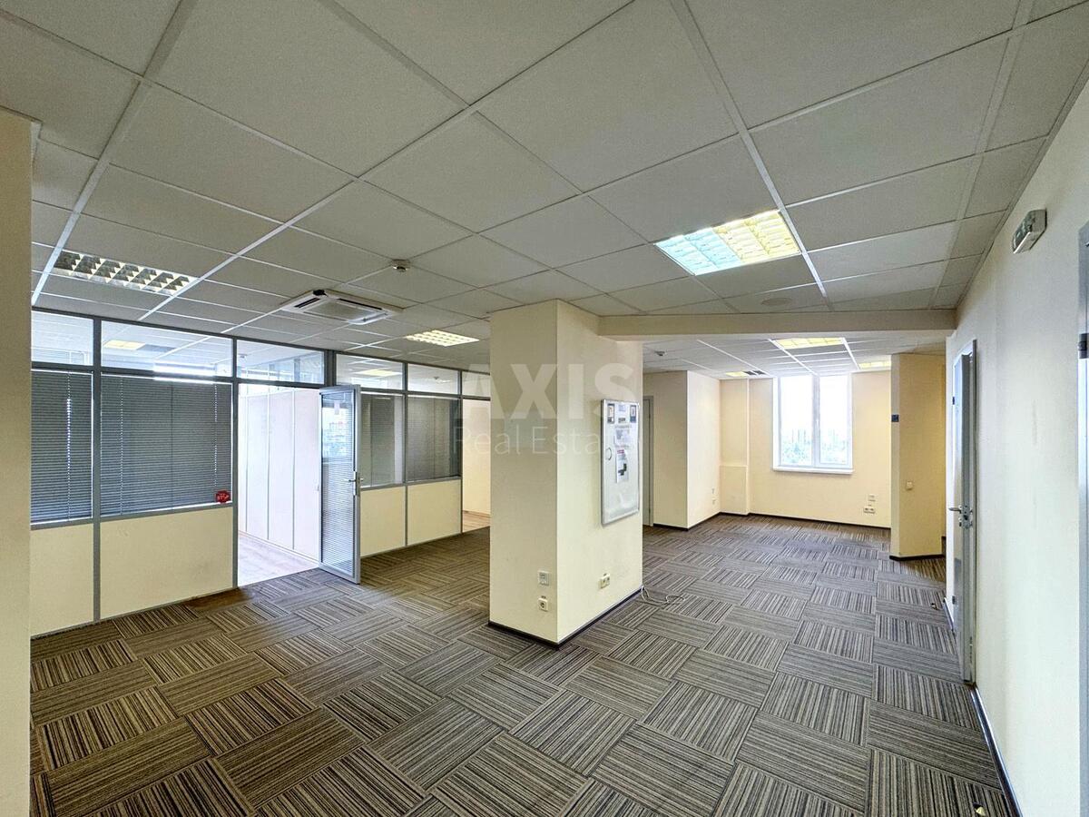 Office vul. Geroi'v Kosmosu 4, 370m2596482