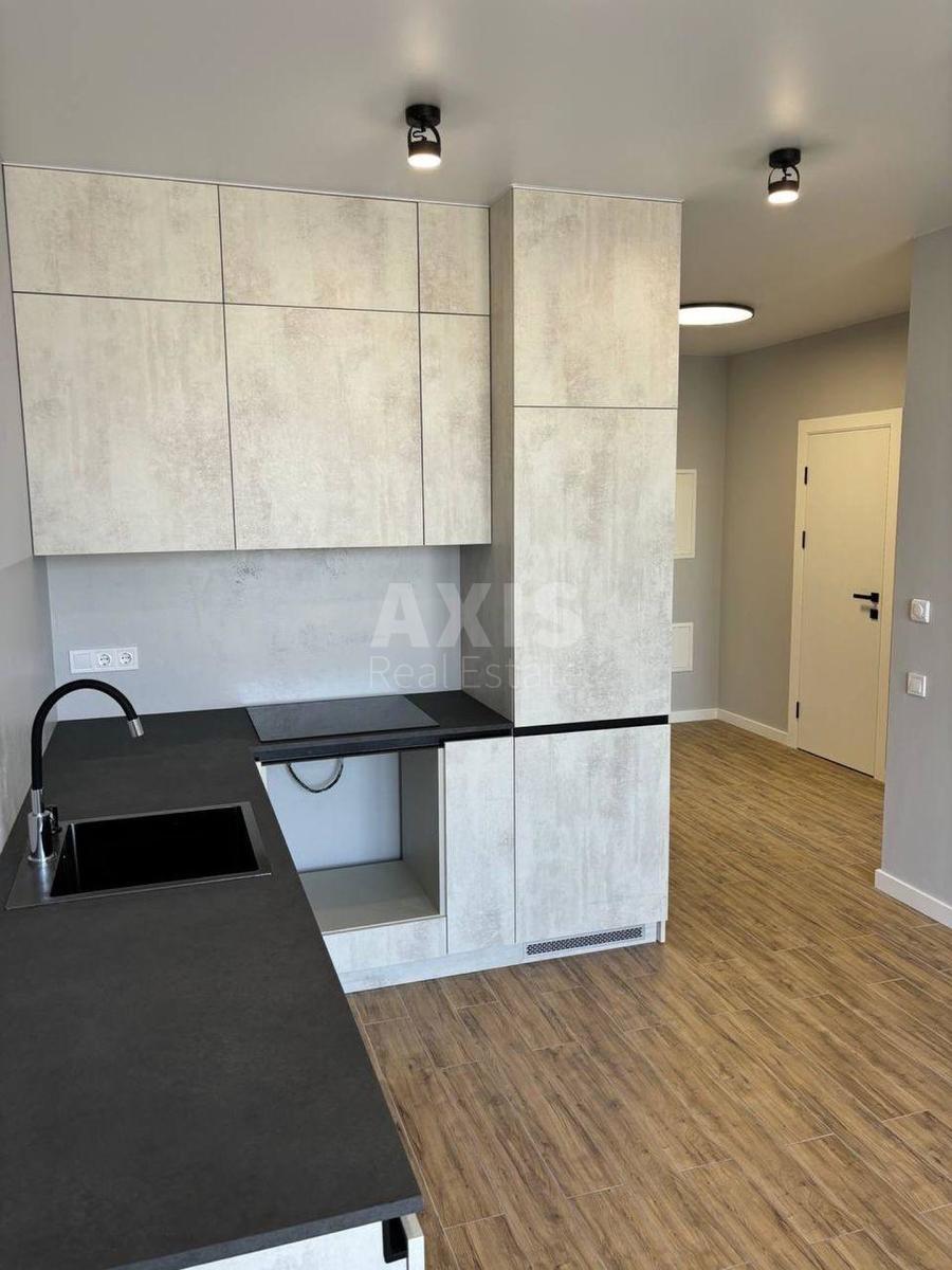 1k apartment nab. Dniprovs'ka 152