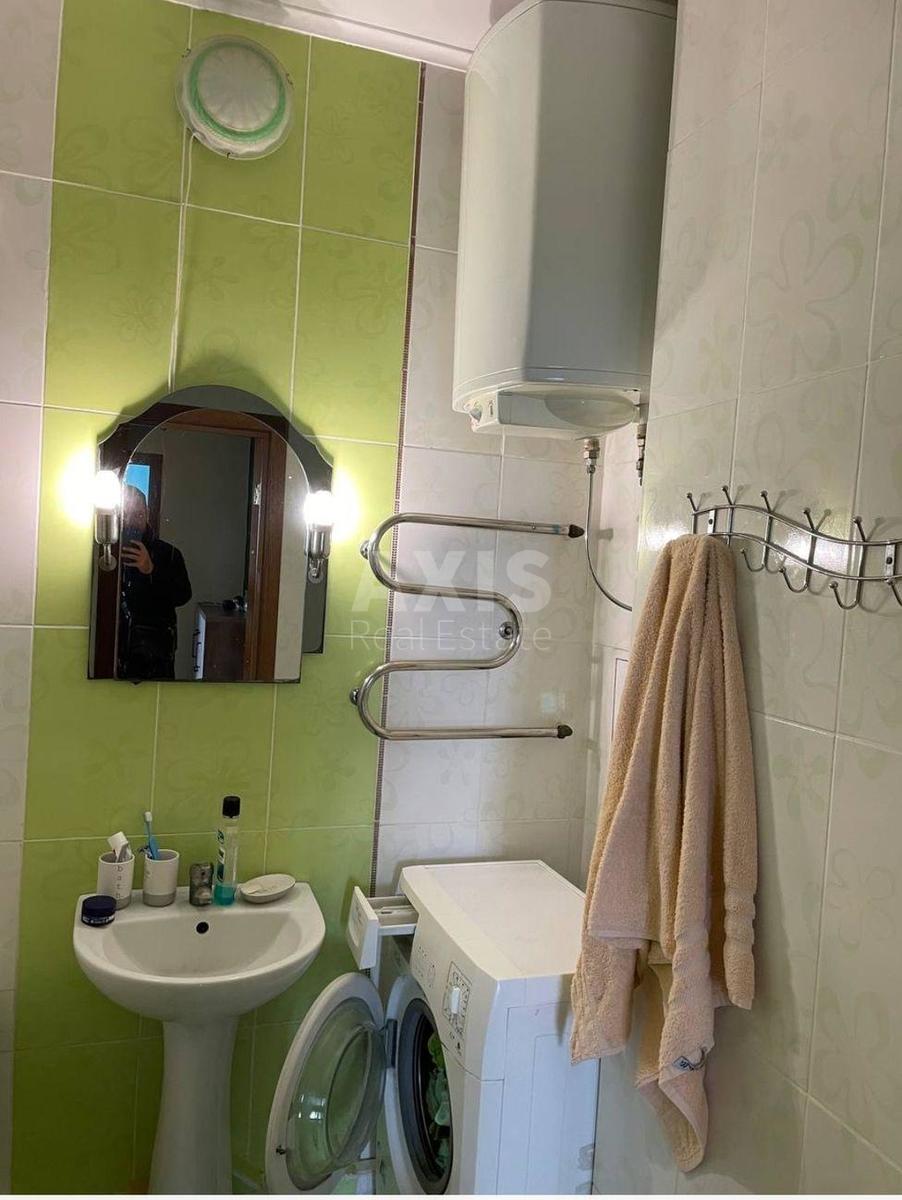 2k apartment vul. Voskresens'ka 147