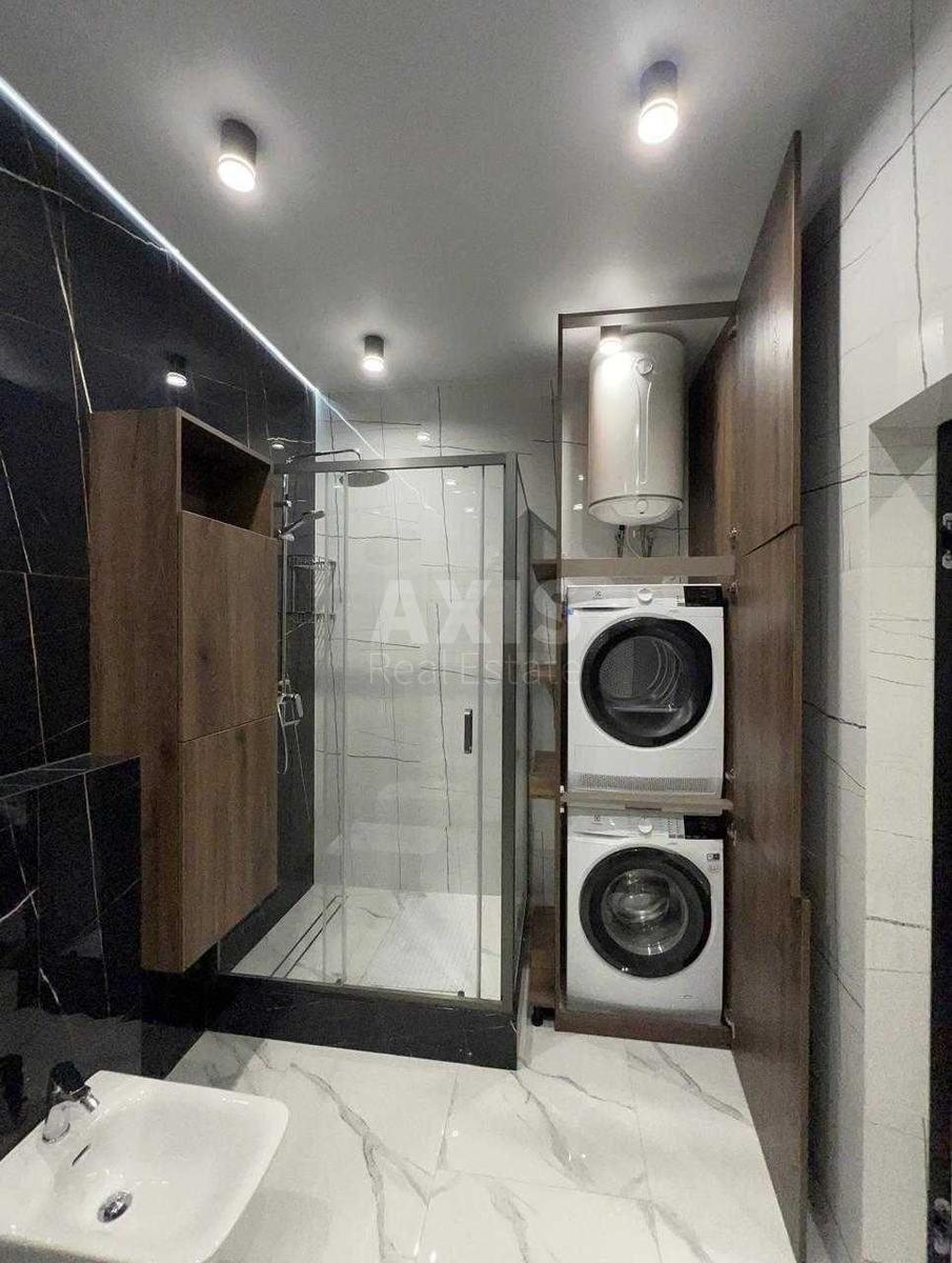 2k apartment vul. Dragomyrova Myhajla 14А6
