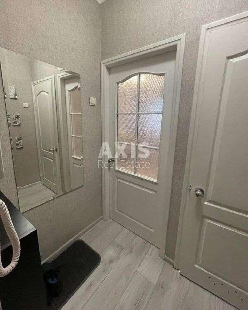 1k apartment vul. Naberezhno-Hreshhatyc'ka 35323174