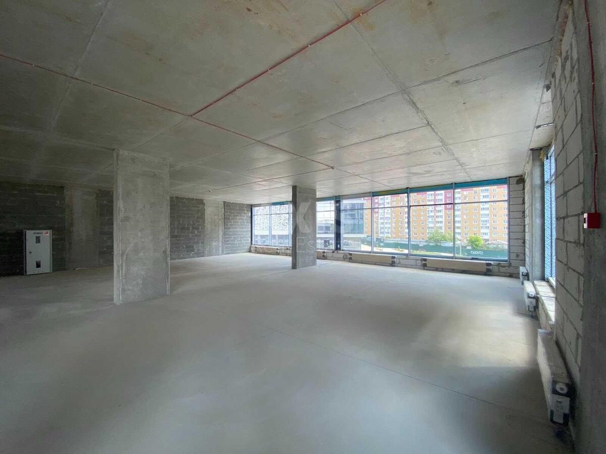 Service object vul. Oleksandra Olesja 5, 950m2571113