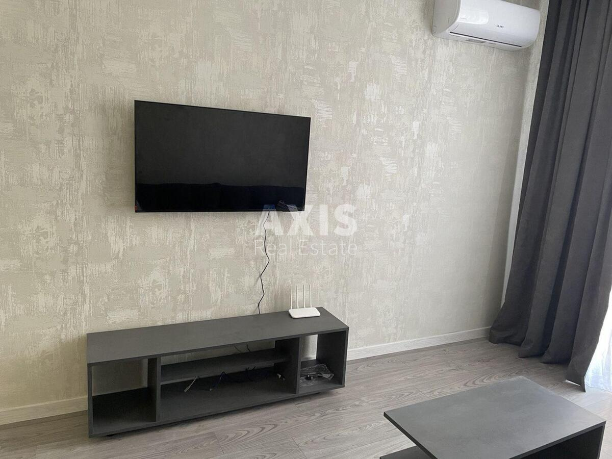 2k apartment nab. Dniprovs'ka 18486613