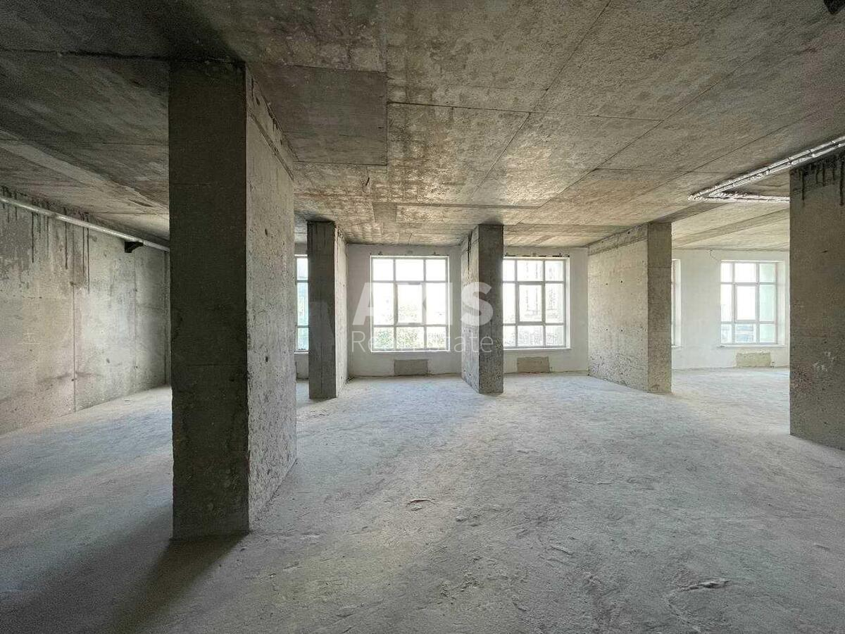 Trade object pr-t Lobanovs'kogo 212, 212m2599270