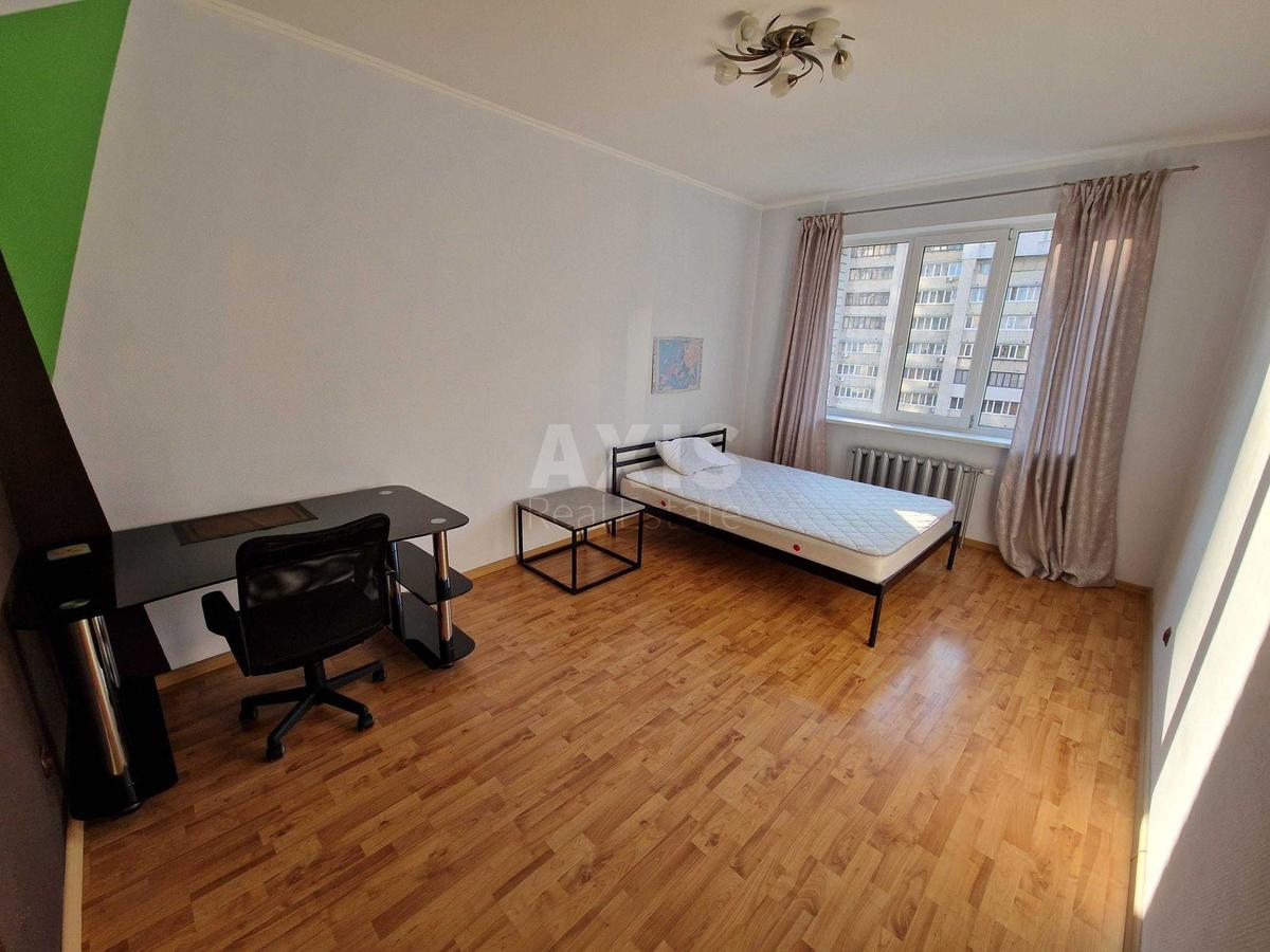 3k apartment vul. Koshycja Oleksandra 9Б9