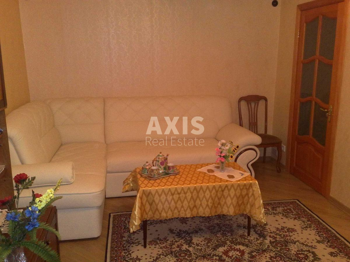 2k apartment vul. Mel'nykova 92