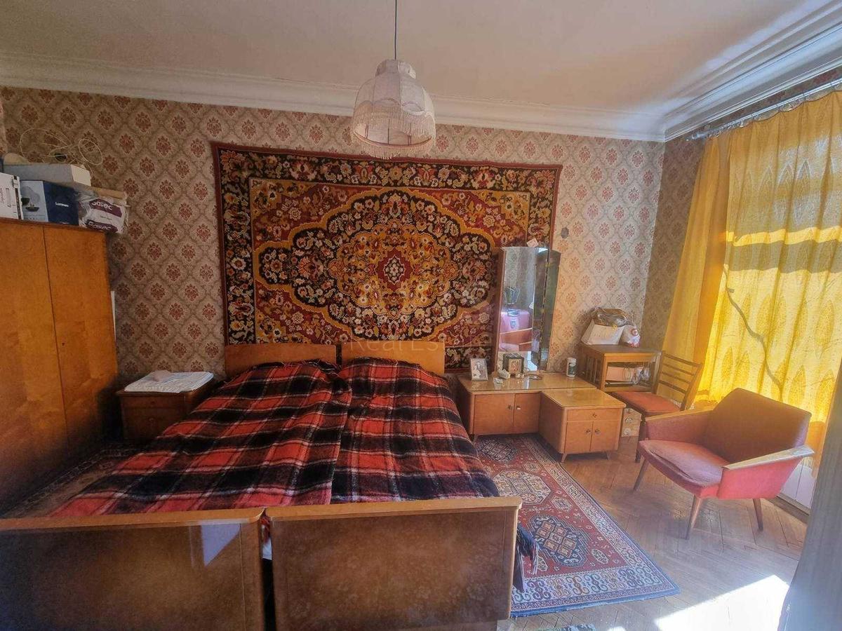 3k apartment vul. Orlyka Pylypa 22/21
