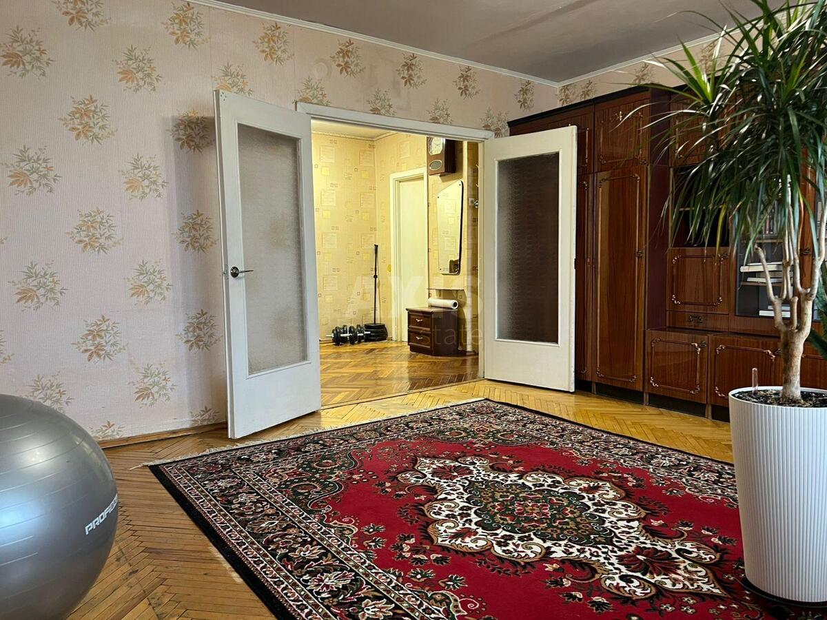 2k apartment vul. Zhyljans'ka 725