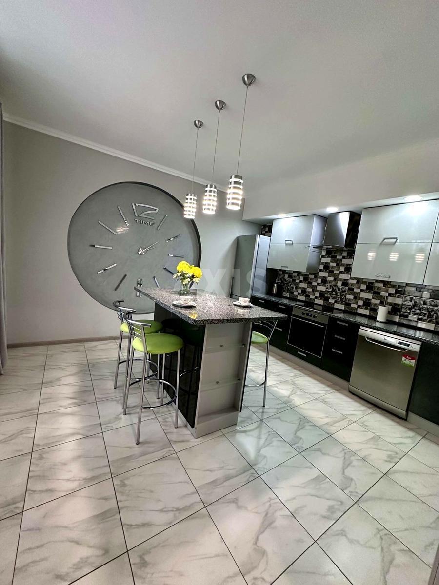 1k apartment vul. Kyrylo-Mefodii'vs'ka 261763