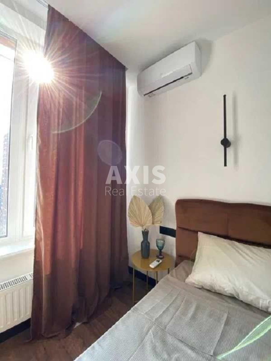 2k apartment nab. Dniprovs'ka 188