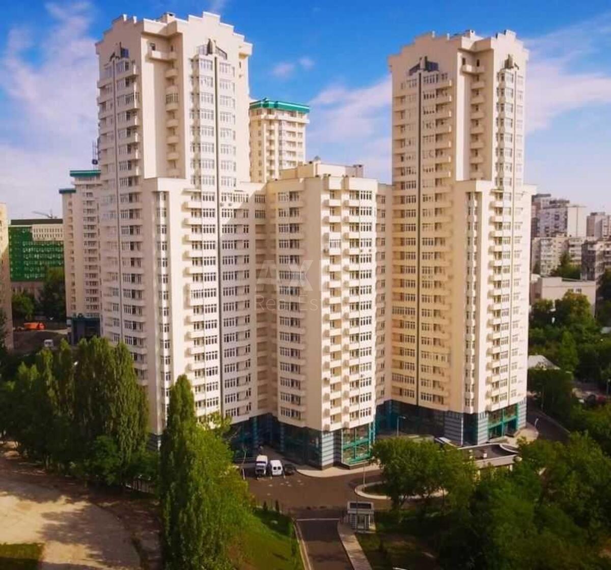Office vul. Kavkaz'ka 13, 104m2