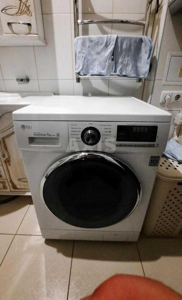 2k apartment vul. Myhajla Maksymovycha 3Г8