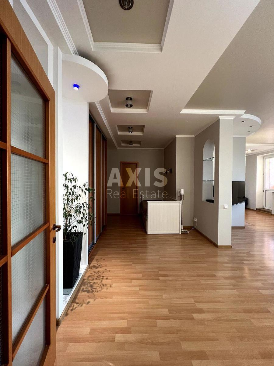 1к квартира ул. Ахматовой Анны 475